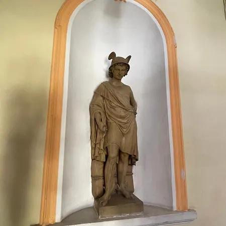 Hermes Apartmán